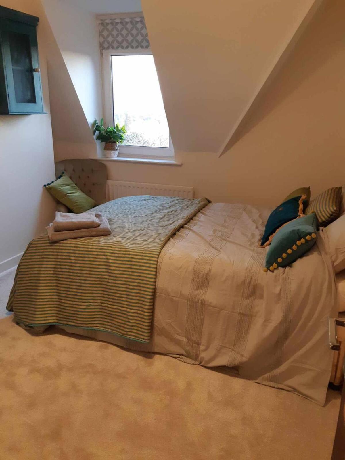 Lovely 3 Bed Condo Reigate Esterno foto